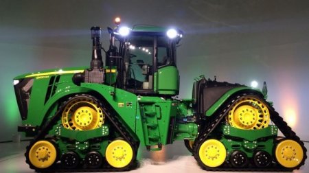John Deere представил в России трактор на 4 гусеницах - «Новостной Автоблогер»