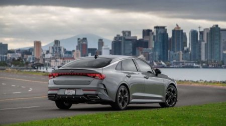 Компания Kia рассказала о мощности и расходе топлива седана K5 - «Новостной Автоблогер»