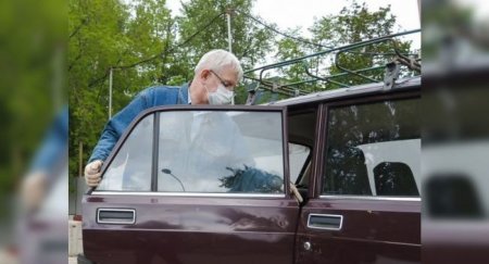 Медицинская маска на зеркале заднего вида несёт опасность для водителей - «Новостной Автоблогер»