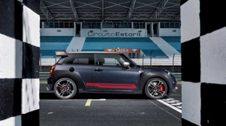 Mini John Cooper Works GP поставил новый рекорд прохождения Нюрбургринга - «Новостной Автоблогер»