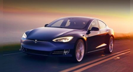 Tesla врезалась в полицейское авто и скорую помощь - «Новостной Автоблогер»