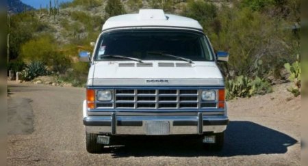 Уникальный трёхосный фургон Dodge 1991 года был продан на eBay - «Новостной Автоблогер»