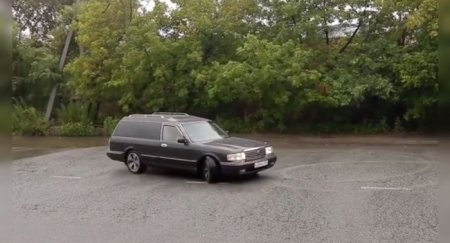 Катафалк Toyota Crown научили дрифтить - «Новостной Автоблогер»