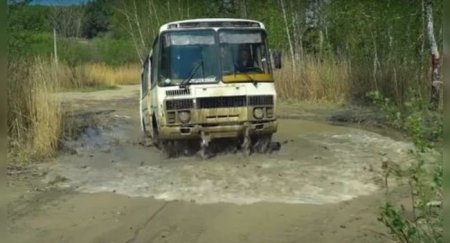На что способна маршрутка ПАЗ на бездорожье - «Новостной Автоблогер»
