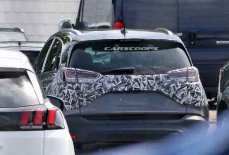 На тестах был замечен рестайлинговый Opel Crossland X Spied с новой решеткой радиатора - «Новостной Автоблогер»
