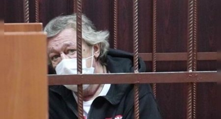 "Находится в руках шарлатана". Почётный адвокат считает Ефремова жертвой Пашаева - «Новостной Автоблогер»