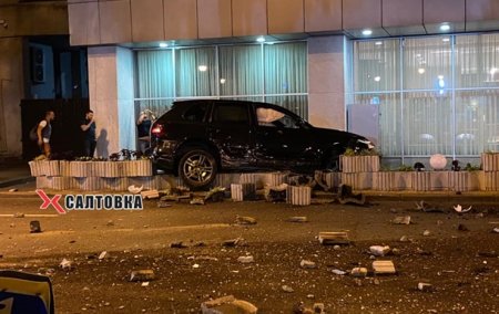 Разнес пол-улицы. Появилось видео аварии в центре Харькова - «ДТП»