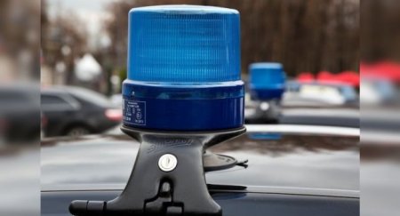 Гружданские автомобили с проблесковыми маячками — уступать или нет - «Новостной Автоблогер»