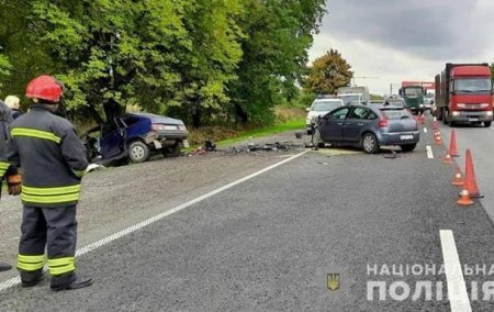 Под Львовом при столкновении четырех авто погибли три человека - «ДТП»