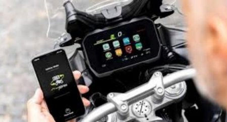 BMW и Bosch представили приборный щиток для мотоциклов с большим экраном - «Новостной Автоблогер»