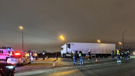 Два человека пострадали в аварии на МКАД с участием полицейской машины - «ГИБДД»