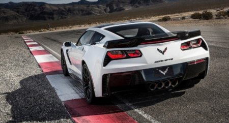 Компания Chevrolet показала, зачем Corvette Z06 «квадратный» руль - «Новостной Автоблогер»
