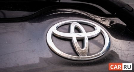 В РФ привезли «кросс» Toyota Crown Kluger за 5 млн рублей - «Новостной Автоблогер»