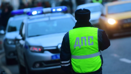 В Челябинске сотрудники ДПС помогли доставить роженицу в больницу - «ГИБДД»